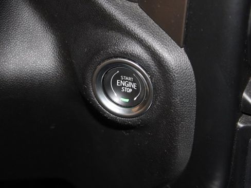 Used 2019 Chevrolet Silverado 1500 High Country w/ Technology Package image 28