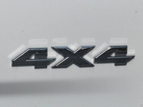 Used 2015 RAM 1500 Laramie w/ Convenience Group AWD/4WD image 26