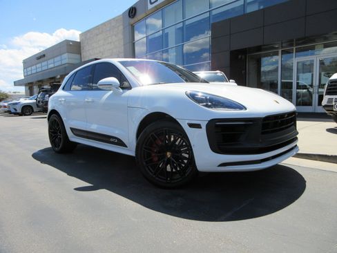 Used 2022 Porsche Macan GTS AWD/4WD image 14