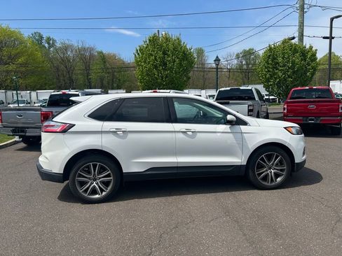 Certified 2023 Ford Edge Titanium AWD/4WD image 4