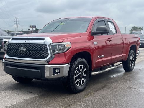 Used 2018 Toyota Tundra SR5 w/ TRD Off Road Package AWD/4WD image 3