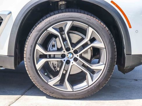 Used 2026 BMW X5 sDrive40i RWD image 9