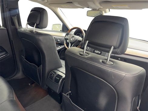 Used 2014 Mercedes-Benz E 350 Sedan image 40