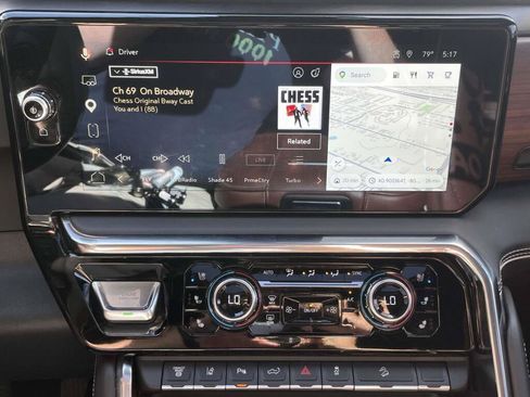 Used 2025 GMC Sierra 2500 Denali Ultimate AWD/4WD image 23