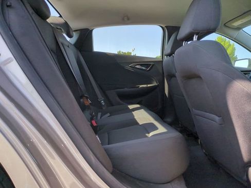 Used 2025 Chevrolet Malibu LT FWD image 32