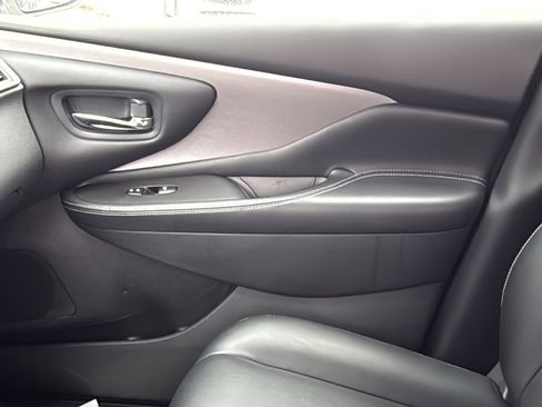 Certified 2023 Nissan Murano SV image 18