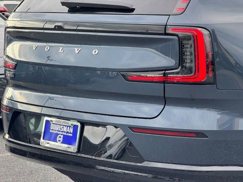 New 2025 Volvo EX90 Plus w/ Protection Package Premier AWD/4WD image 8