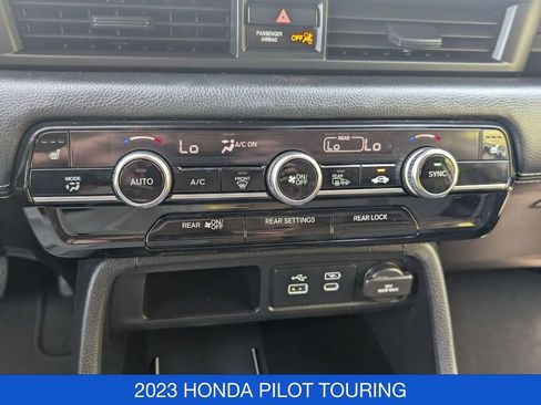 Used 2023 Honda Pilot Touring image 27