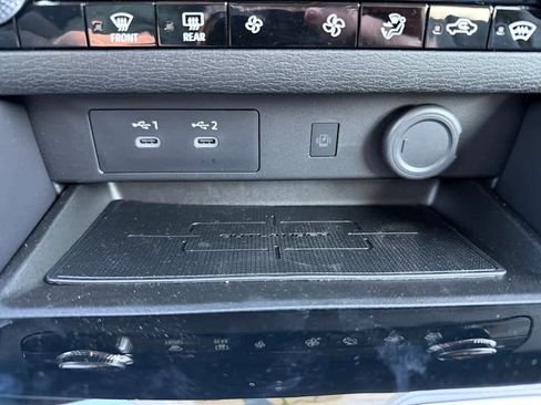 Used 2025 Mitsubishi Outlander SE image 20