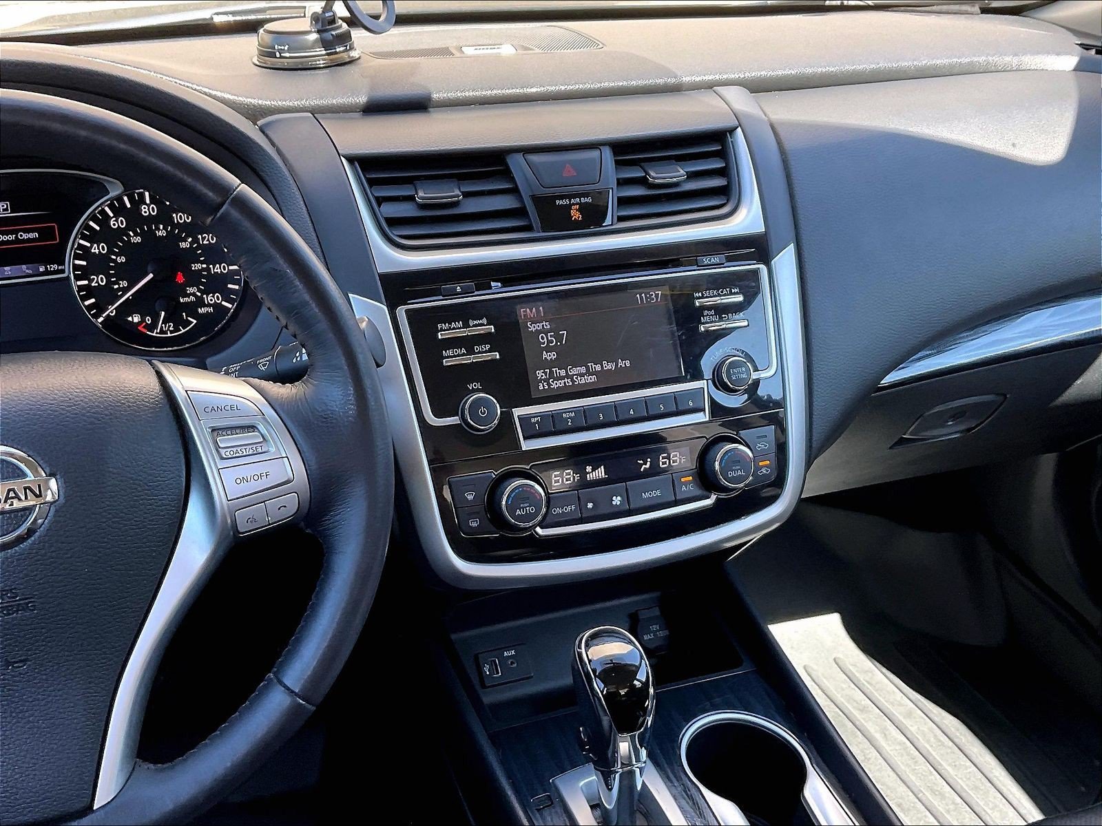 Used 2018 Nissan Altima 2.5 SL FWD image 5