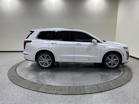 Used 2024 Cadillac XT6 Premium Luxury w/ Platinum Package image 6