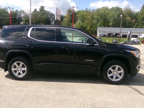Used 2018 GMC Acadia SLE w/ LPO, Protection Package AWD/4WD image 6