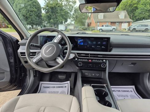 Used 2025 Hyundai Sonata SEL FWD image 14