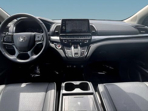 Used 2026 Honda Odyssey Elite image 7