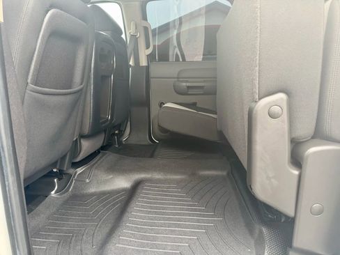 Used 2008 GMC Sierra 3500 W/T w/ Work Truck Preferred Package image 16
