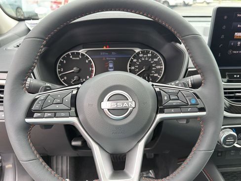 New 2026 Nissan Altima 2.5 SR w/ SR Premium Package FWD image 20