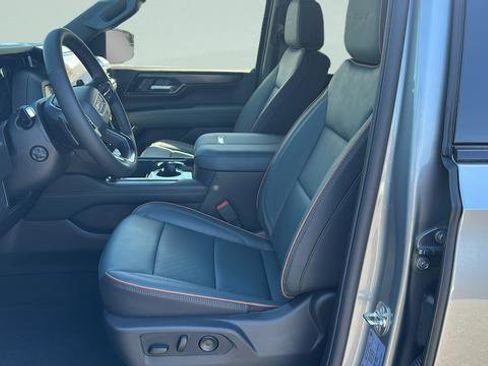 New 2026 GMC Yukon XL AT4 AWD/4WD image 10