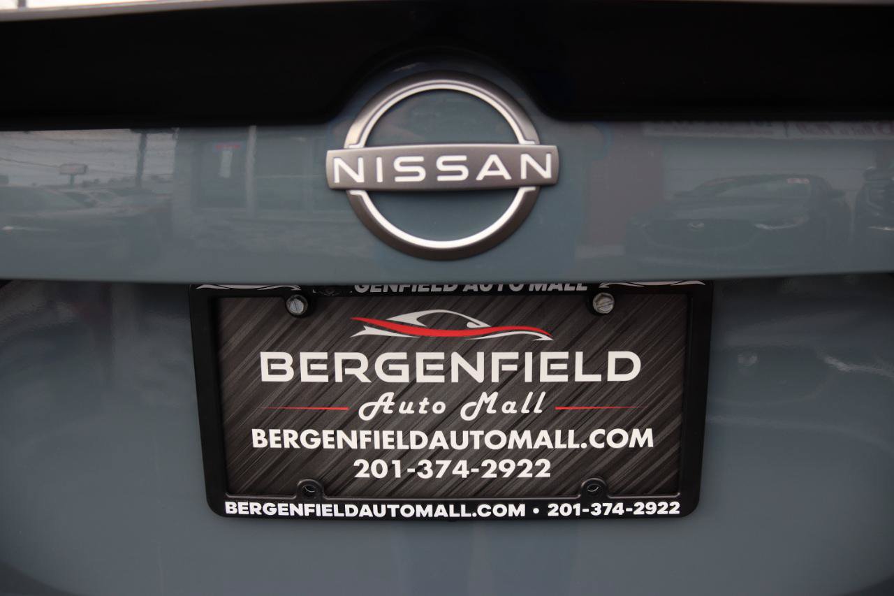 Used 2025 Nissan Sentra SR w/ Midnight Edition FWD image 55