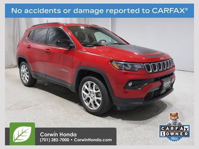 Used 2023 Jeep Compass Latitude w/ Mopar Graphics Package