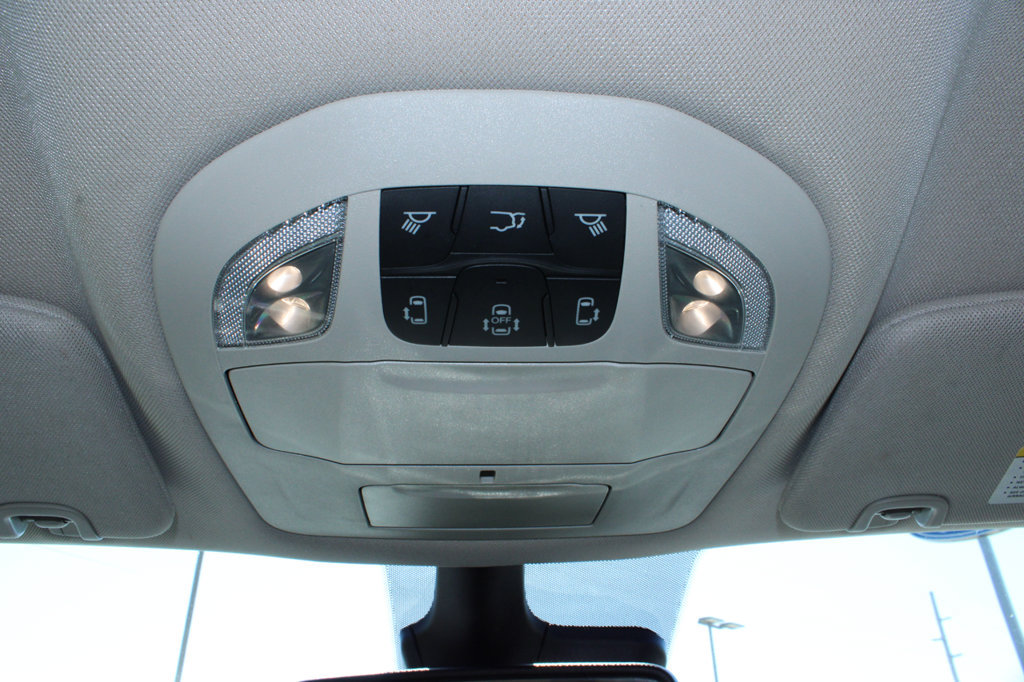 Used 2024 Chrysler Pacifica Touring-L FWD image 26
