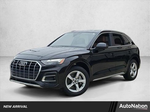 Used 2021 Audi Q5 Premium w/ Convenience Package image 1
