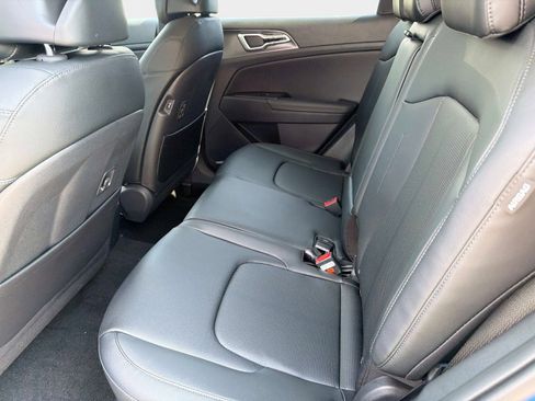 New 2026 Kia Sportage EX FWD image 11