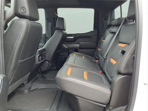 Used 2021 GMC Sierra 1500 AT4 w/ AT4 Premium Package AWD/4WD image 17