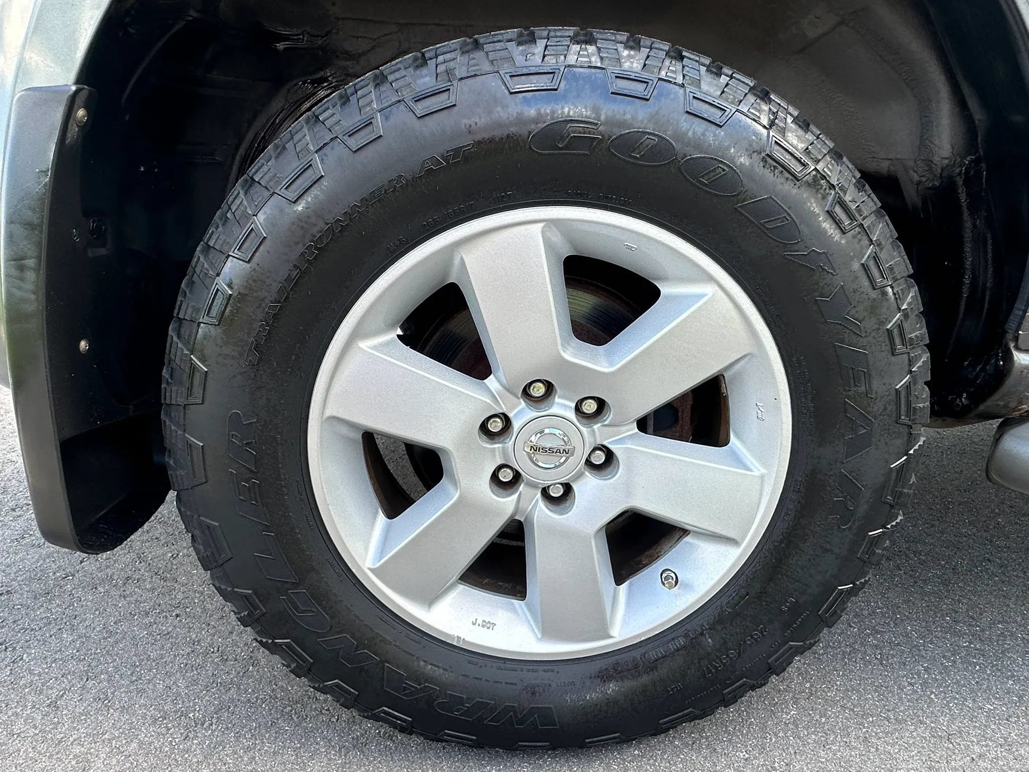 Used 2008 Nissan Pathfinder SE AWD/4WD image 15