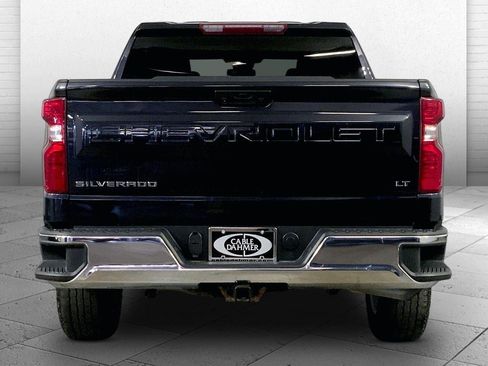 Used 2023 Chevrolet Silverado 1500 LT AWD/4WD image 3