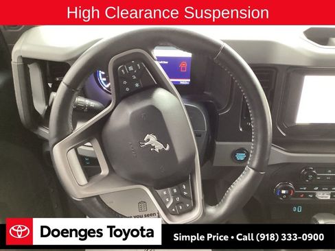 Used 2023 Ford Bronco Big Bend w/ Sasquatch Package image 15