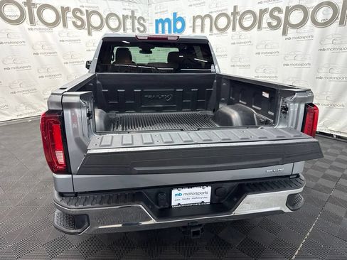 Used 2025 GMC Sierra 1500 SLT AWD/4WD image 6