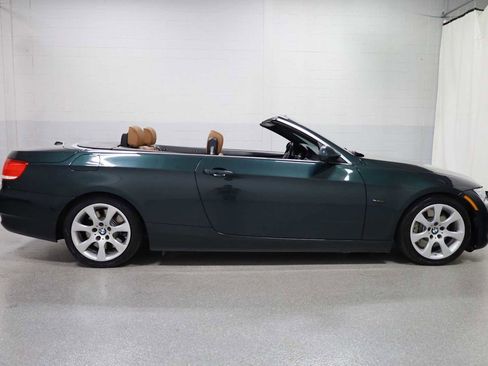 Used 2007 BMW 335i Convertible image 10