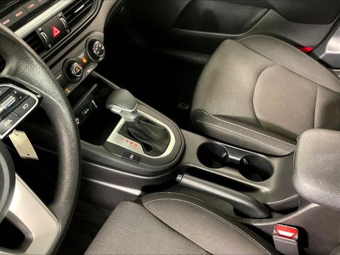 Used 2023 Kia Forte LXS w/ LXS Technology Package FWD image 17