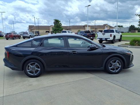 Used 2025 Kia K4 FWD image 5