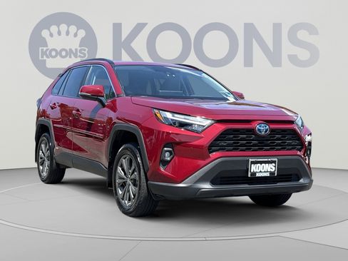 Used 2024 Toyota RAV4 XLE Premium w/ Weather Package AWD/4WD image 10