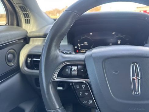 Used 2021 Lincoln Nautilus Reserve w/ Equipment Group 201A image 14