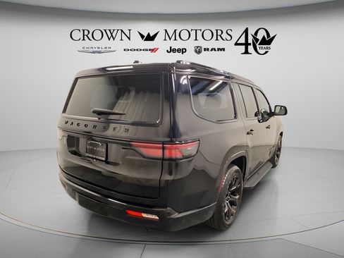 Used 2025 Jeep Wagoneer Series II w/ Convenience Group I AWD/4WD image 6