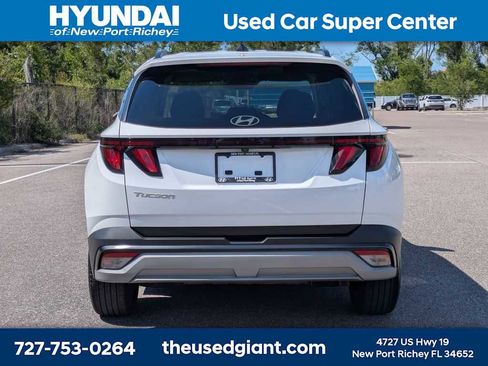 Used 2025 Hyundai Tucson SEL FWD image 4