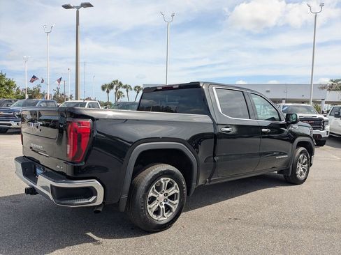 Certified 2024 GMC Sierra 1500 SLT image 3