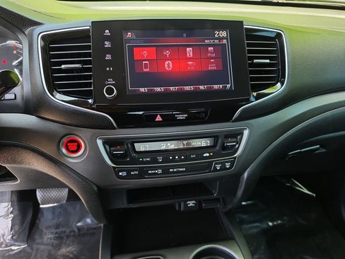 Used 2023 Honda Ridgeline Sport image 11