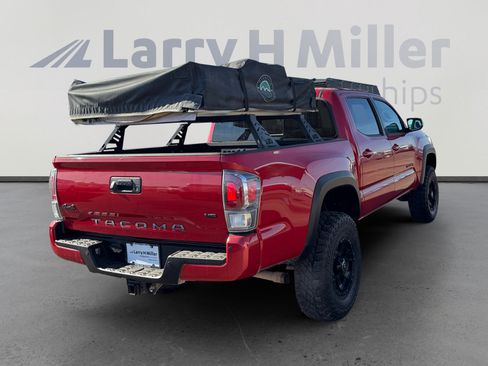 Used 2021 Toyota Tacoma TRD Off-Road w/ Technology Package image 5