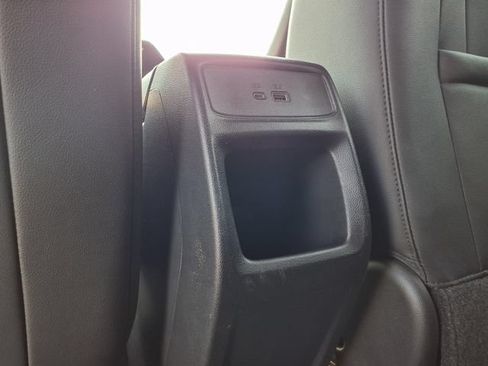 Used 2025 Chevrolet Trax RS w/ Sunroof Package FWD image 40