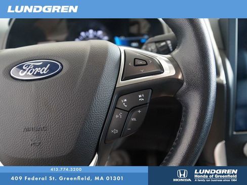 Used 2022 Ford Edge Titanium image 18