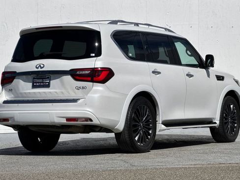 Used 2023 INFINITI QX80 Premium Select w/ Cargo Package AWD/4WD image 3
