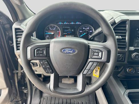 Used 2019 Ford F250 XLT w/ XLT Premium Package AWD/4WD image 21