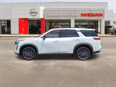 New 2026 Nissan Pathfinder SL w/ SL Premium Package FWD image 6