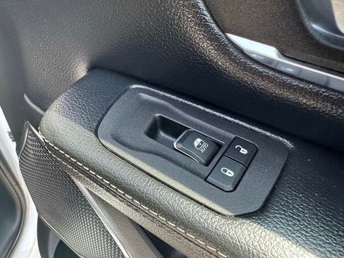 Used 2025 RAM 1500 Laramie AWD/4WD image 42