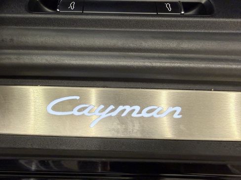 Used 2014 Porsche Cayman RWD image 17