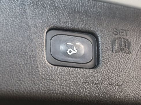 Used 2024 Ford Edge SEL w/ Convenience Package image 46