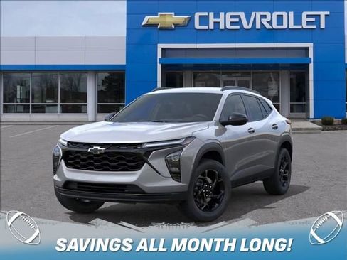 New 2026 Chevrolet Trax LT w/ Driver Confidence Package FWD image 6